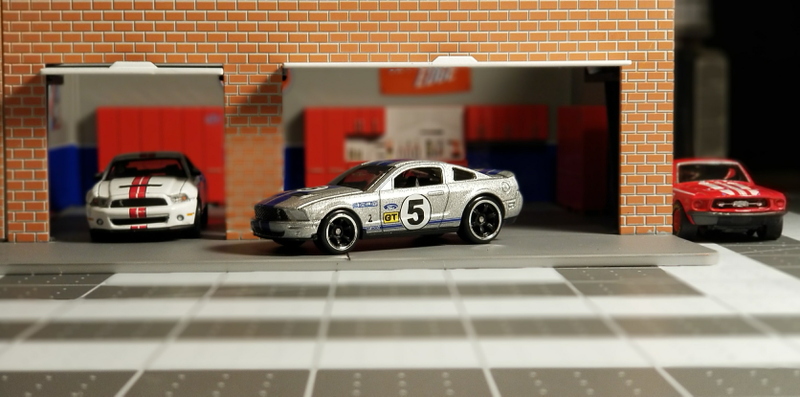 Illustration for article titled Tribute to the father of the Mustang (Pic Heavy)